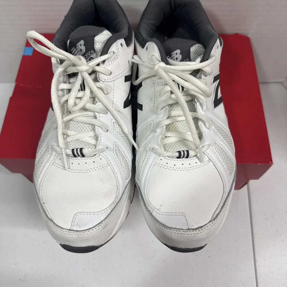 New Balance 519v2 Mens Training Shoes White Black MX519WG2 Size 9.5 D NWB